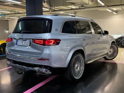 Mercedes-Benz GLS-Class 2023, 30000 км, за 120581.42 USD - фото 7