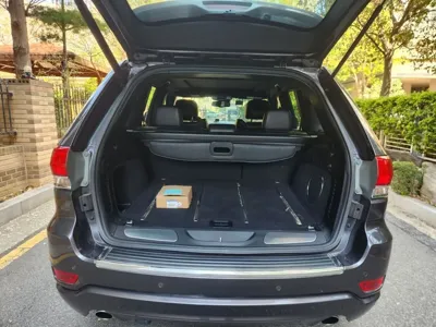 Jeep Cherokee 2015, 97700 км, за 9124.33 USD