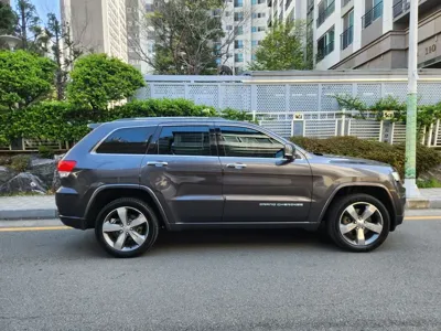 Jeep Cherokee 2015, 97700 км, за 9124.33 USD - фото 10