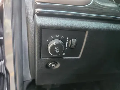 Jeep Cherokee 2015, 97700 км, за 9124.33 USD - фото 16