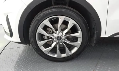 Kia Sorento 2022, 131642 км, за 12800.32 USD