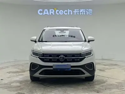 Volkswagen Tayron 2023, 50000 км, за 13331.11 USD