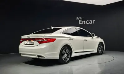 Hyundai Grandeur 2014, 115622 км, за 3907.28 USD