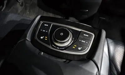 Hyundai Grandeur 2014, 115622 км, за 3907.28 USD - фото 20