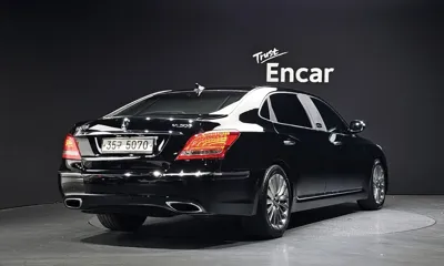 Hyundai Equus 2012, 259914 км, за 3841.89 USD