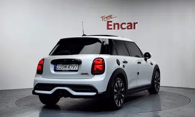 MINI Cooper 2023, 10298 км, за 21549.46 USD