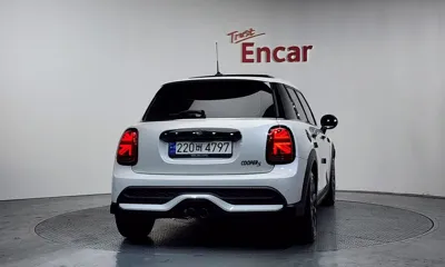 MINI Cooper 2023, 10298 км, за 21549.46 USD