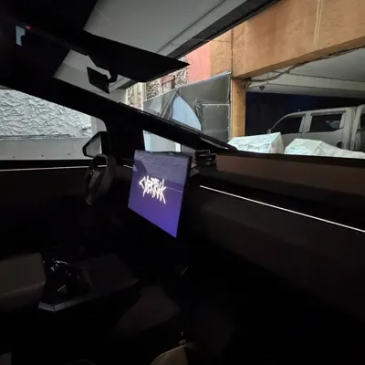 Tesla Cybertruck 2025, 20500 км, за 91725.3 USD - фото 6