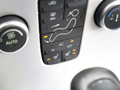 Volvo C30 2012, 160000 км, за 3278.14 USD - фото 11