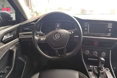 Volkswagen Sagitar 2019, 89400 км, за 9816 USD