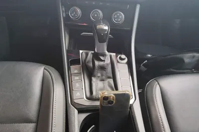 Volkswagen Sagitar 2019, 89400 км, за 9816 USD
