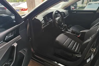 Volkswagen Sagitar 2019, 89400 км, за 9816 USD - фото 7