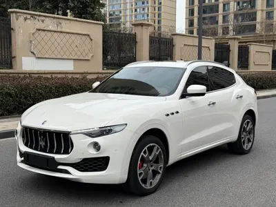 Maserati Levante · 2017 год