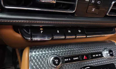 Lincoln Aviator 2021, 84713 км, за 23419.22 USD - фото 9