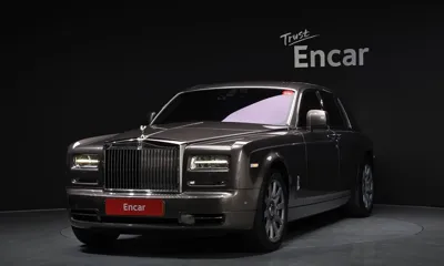 Rolls-Royce Phantom · 2015 год