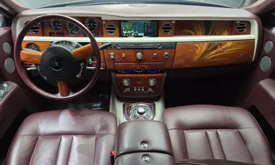 Rolls-Royce Phantom 2015, 51827 км, за 194788.38 USD - фото 7