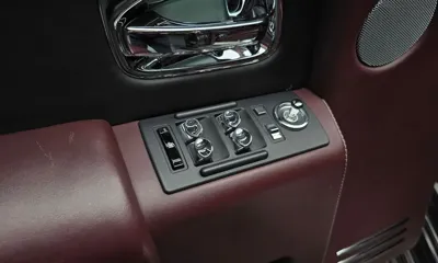 Rolls-Royce Phantom 2015, 51827 км, за 194788.38 USD - фото 16
