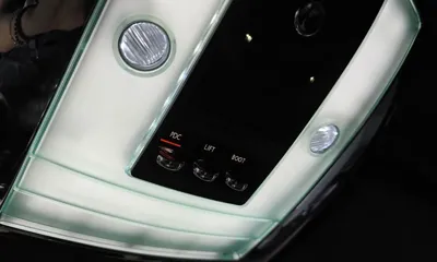 Rolls-Royce Phantom 2015, 51827 км, за 194788.38 USD - фото 19