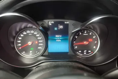 Mercedes-Benz C-Class 2019, 77200 км, за 15471 USD - фото 11