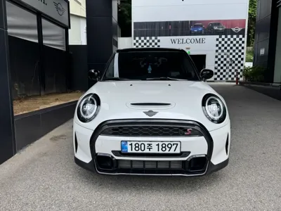 MINI Cooper 2024, 48083 км, за 17226.8 USD
