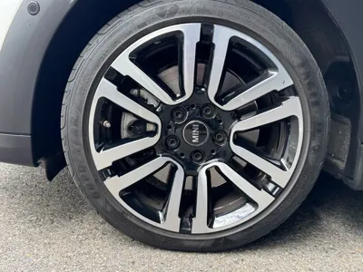 MINI Cooper 2024, 48083 км, за 17226.8 USD