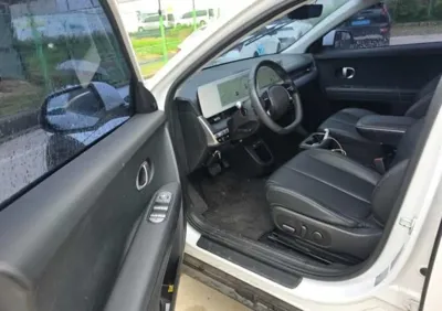 Hyundai Ioniq5 2023, 33071 км, за 4368.46 USD