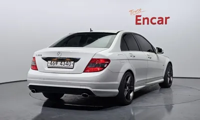 Mercedes-Benz C-Class 2010, 130057 км, за 2496.06 USD