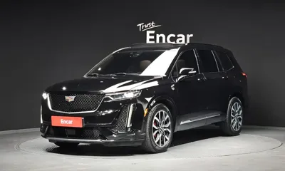 Cadillac XT6 · 2022 год