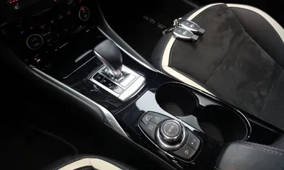 Infiniti Q30 2019, 36677 км, за 9706.85 USD - фото 9