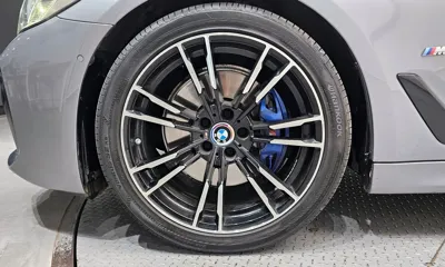 BMW 5-Series 2023, 68977 км, за 25547.67 USD