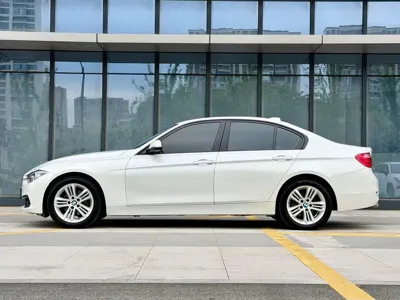 BMW 3 Series 2018, 91000 км, за 8381.36 USD