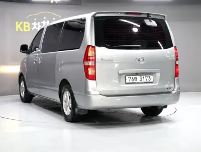 Hyundai Starex 2014, 118731 км, за 5579.62 USD