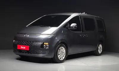 Hyundai Staria · 2023 год
