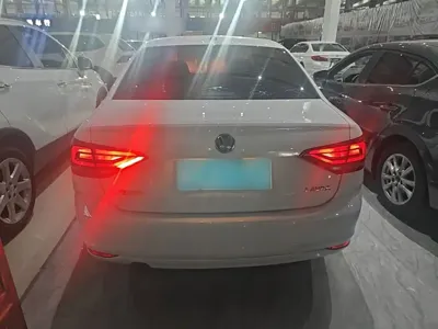 Volkswagen Lavida 2020, 71300 км, за 6625.41 USD