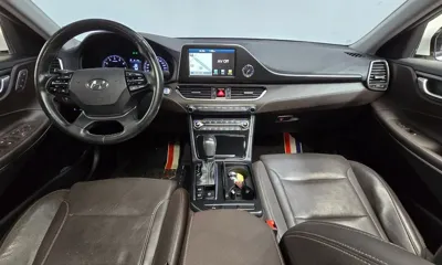 Hyundai Grandeur 2017, 161613 км, за 8269.84 USD - фото 7