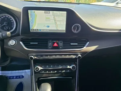 Hyundai Grandeur 2017, 99404 км, за 8861.76 USD - фото 9
