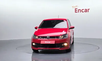 Volkswagen Polo 2016, 72048 км, за 5579.62 USD