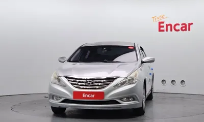 Hyundai Sonata 2010, 179141 км, за 2363.14 USD