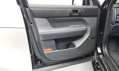 Hyundai Santafe 2025, 13307 км, за 32496.9 USD - фото 24