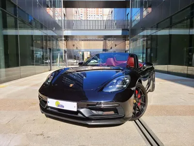 Porsche 718 · 2021 год