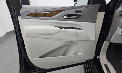 Cadillac Escalade 2023, 85732 км, за 50162.89 USD - фото 24