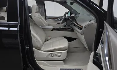 Cadillac Escalade 2023, 85732 км, за 50162.89 USD - фото 26