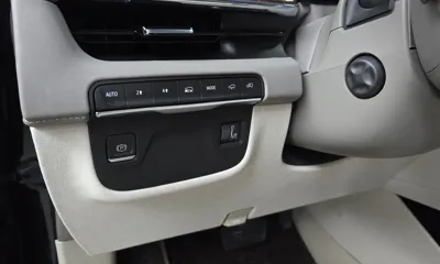 Cadillac Escalade 2023, 85732 км, за 50162.89 USD - фото 27