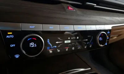 Genesis G80 2021, 76091 км, за 22968.36 USD - фото 32