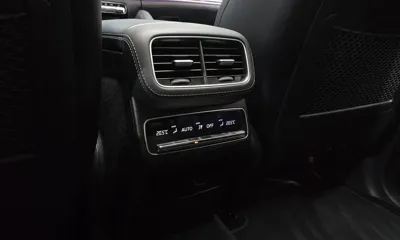 Mercedes-Benz GLE-Class 2023, 18642 км, за 66123.81 USD - фото 31