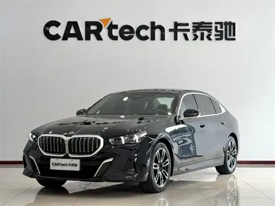 BMW 5 Series · 2025 год