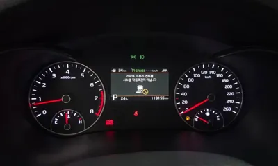 Kia K5 2019, 119155 км, за 9315.97 USD - фото 8