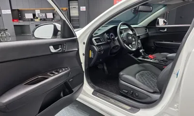 Kia K5 2019, 119155 км, за 9315.97 USD - фото 10