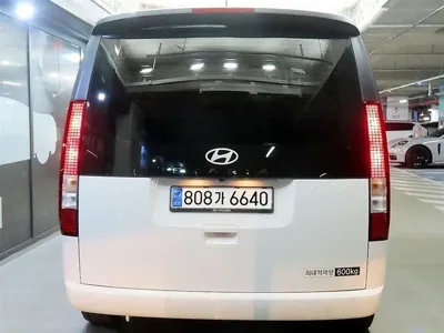 Hyundai Staria 2025, 42184 км, за 18331.92 USD