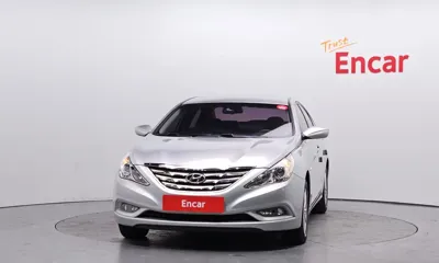 Hyundai Sonata 2011, 174406 км, за 1982.16 USD